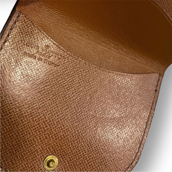 LOUIS VUITTON Vintage Coin Purse - Picture 8 of 9